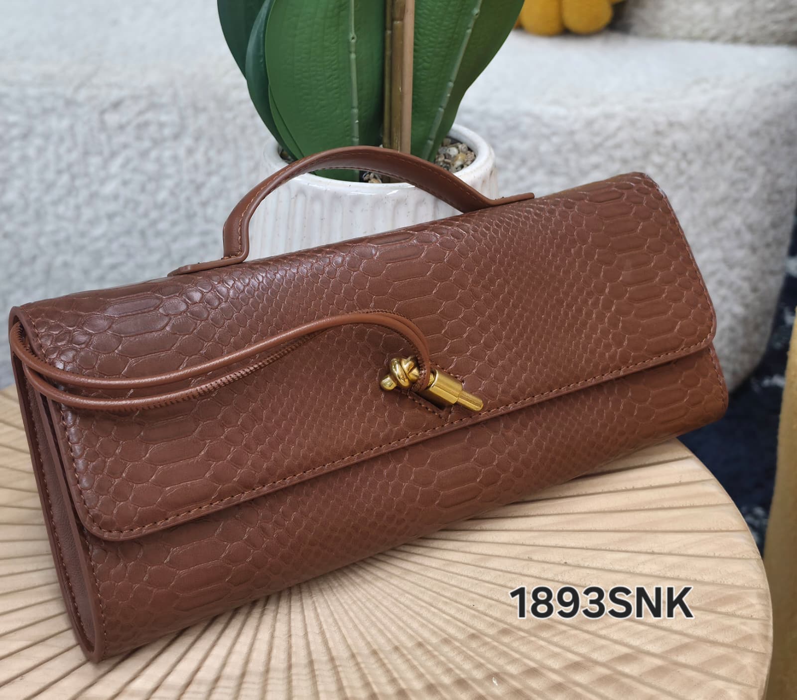 1893SNK - Croc Print Clutch With Handle - Image 2